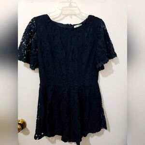 NEW Francesca's Collection Black lace romper size M brand NEW
